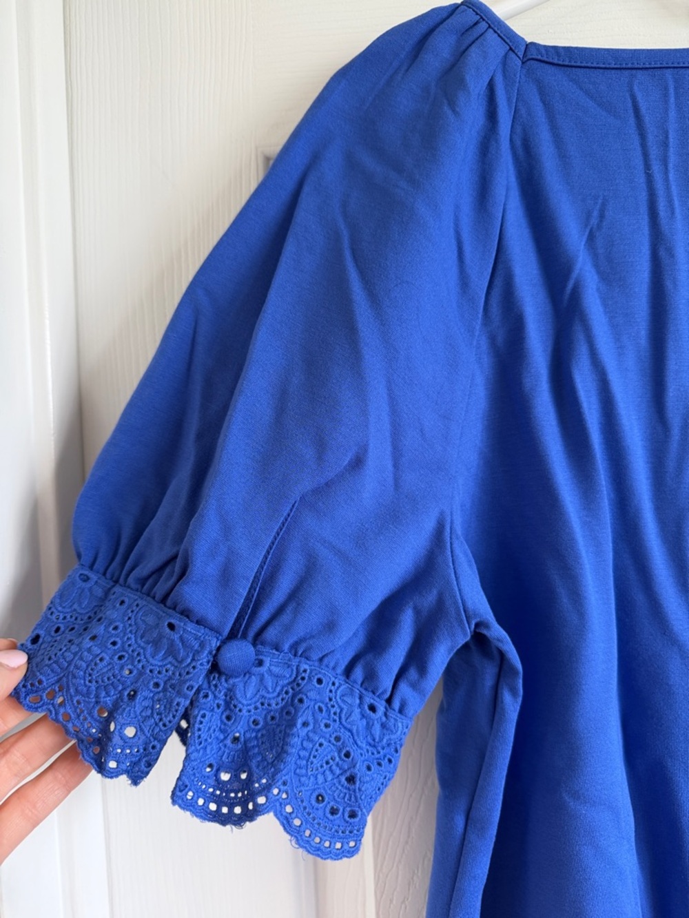 NWT Ann Taylor Cobalt Blue Puff Sleeve Eyelet Cuff Top - Picture 8 of 9